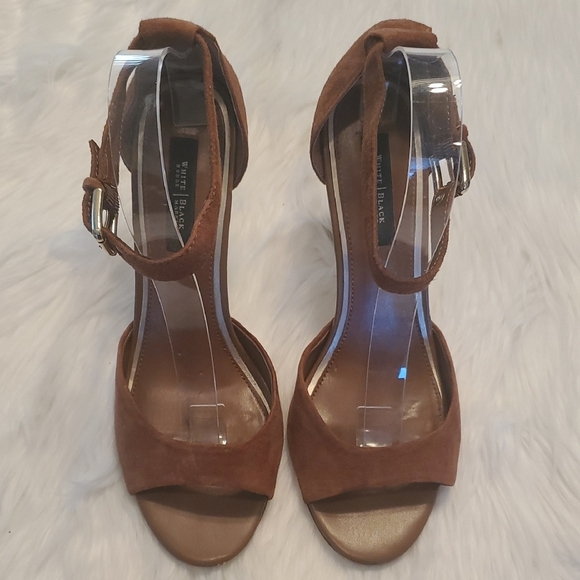 White House Black Market Rosalie Suede Sandal Ankle Strap Heels Size 10 - Picture 2 of 6